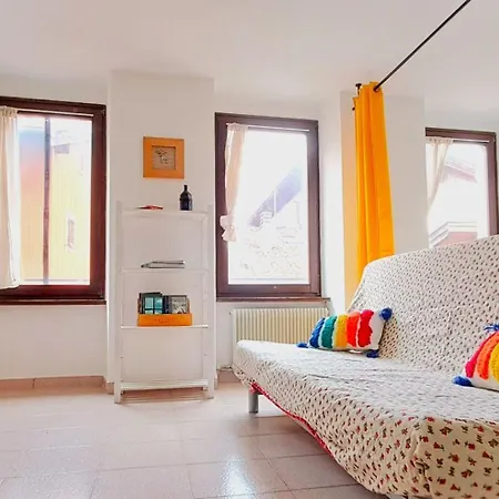 Apartament Centralissimo & Strategico -duomo Castello Stazione Muse- *